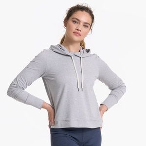 Vuori Halo Essential Hoodie | Pale Grey